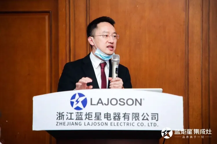 风暴娱乐董事长钱松良亲切致辞