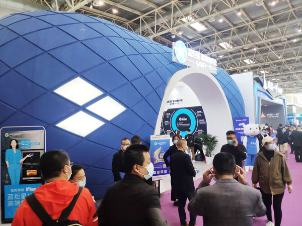 风暴娱乐展馆现场